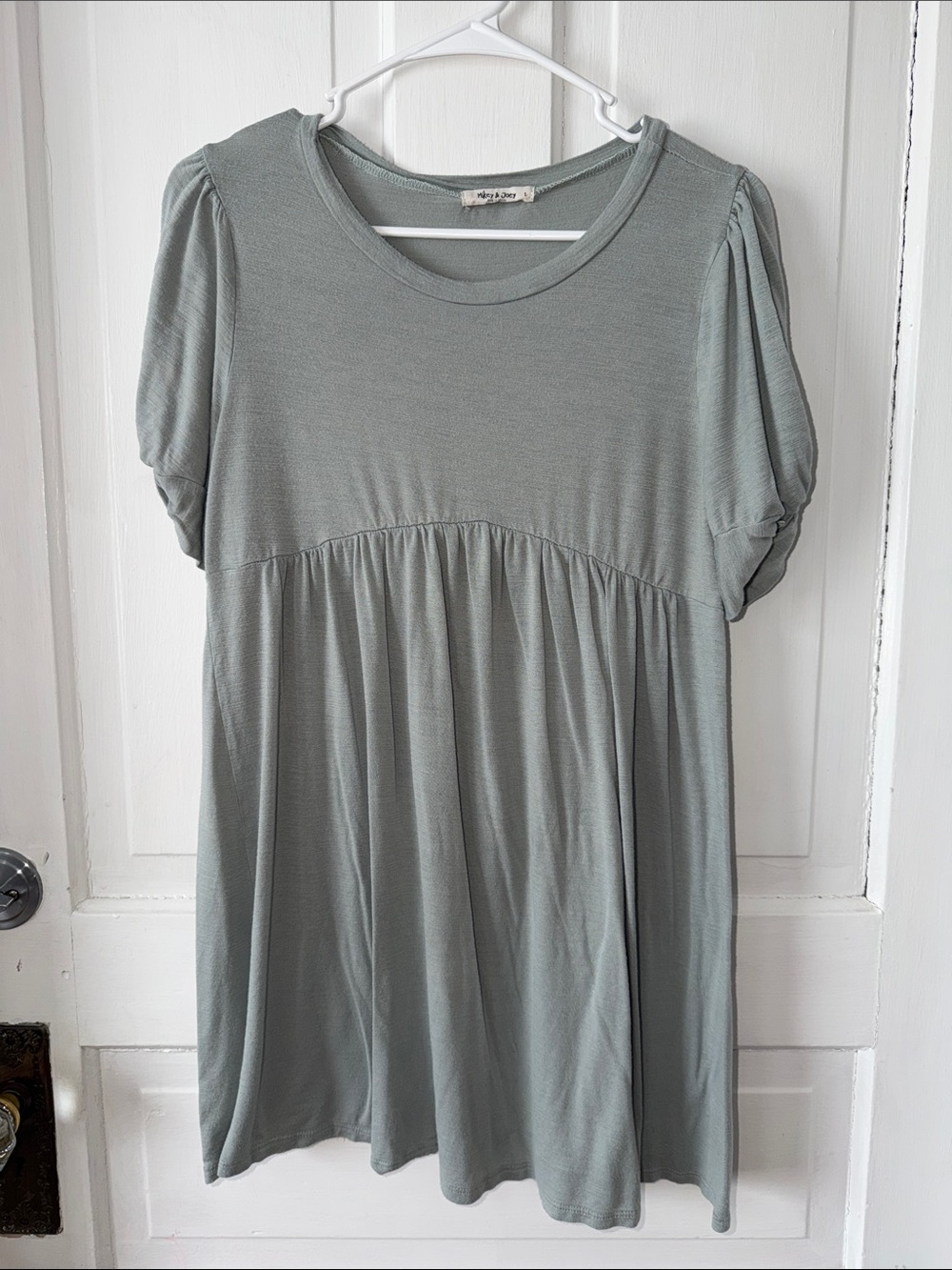 Relaxed Babydoll Tunic Top in Sage Green